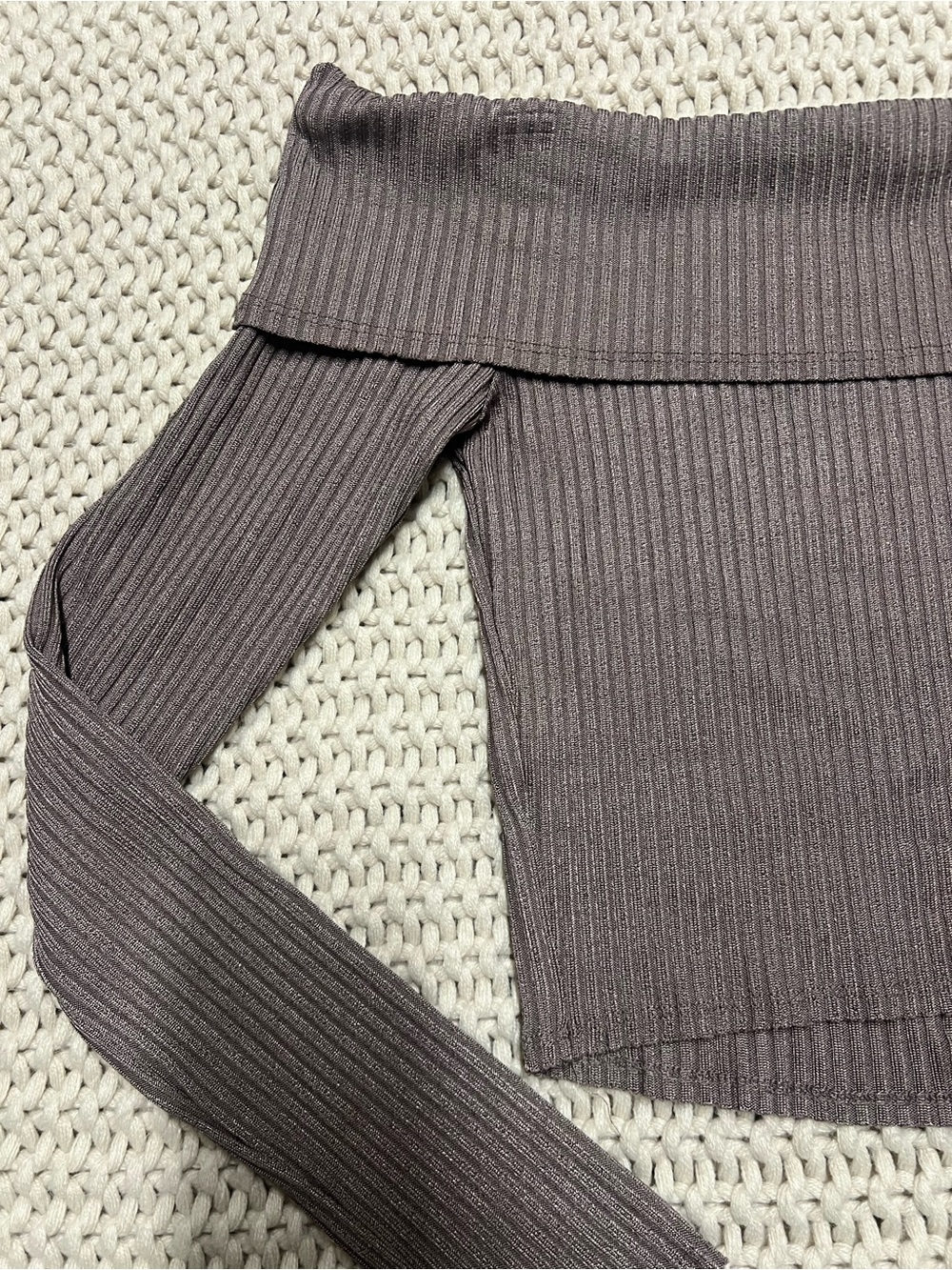 Off-Shoulder Ribbed Long-Sleeve top - Picture 5 of 7